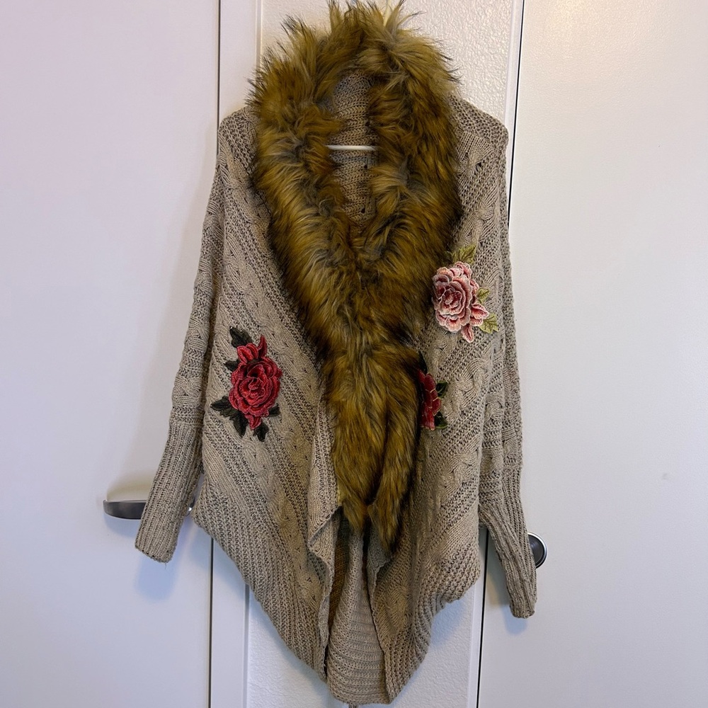 Cozy Faux Fur Trimmed Sweater with Floral Accents